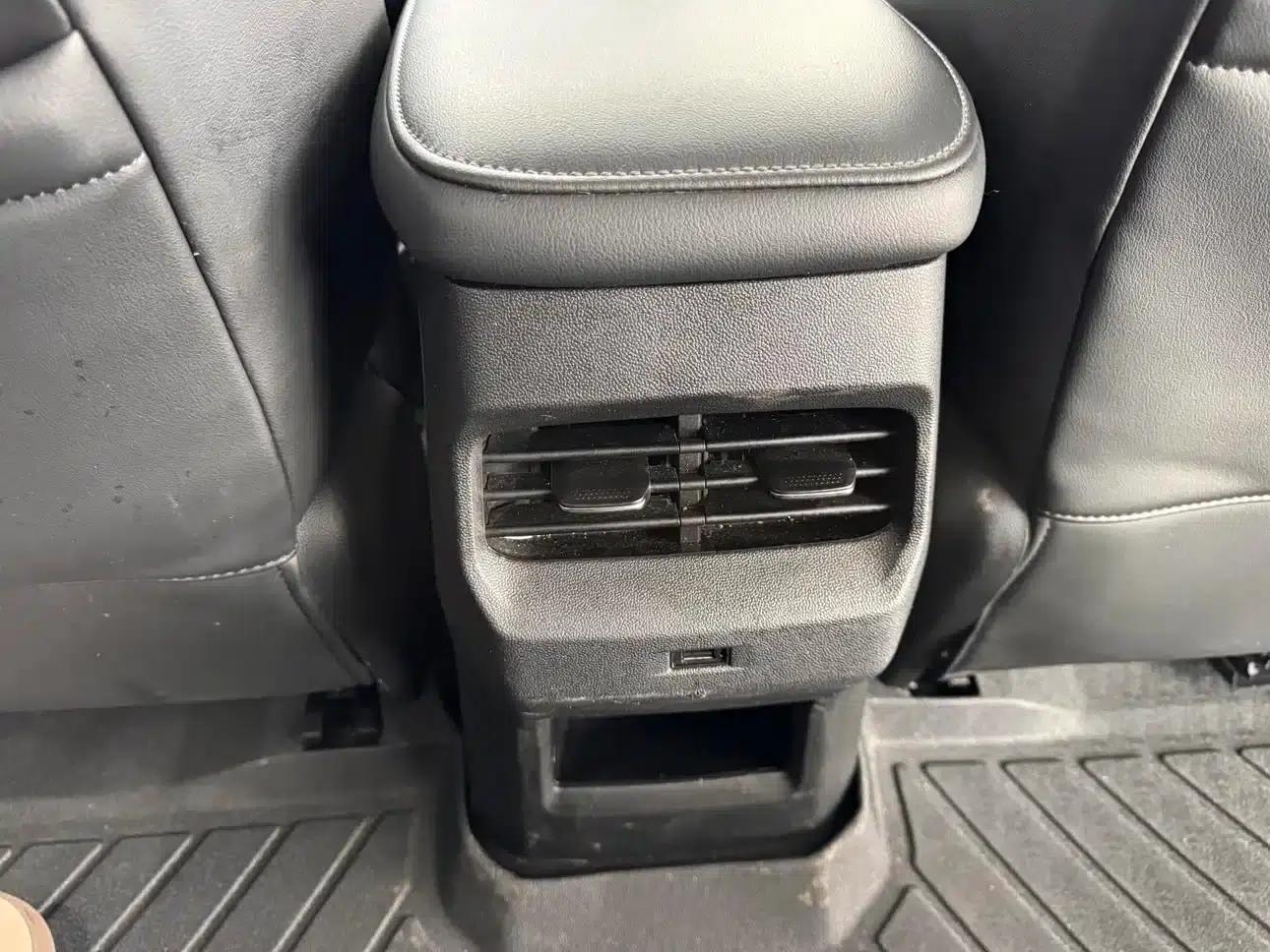 Wuling Xingchen 2021 1.5T CVT Star Edition — миниатюра 13