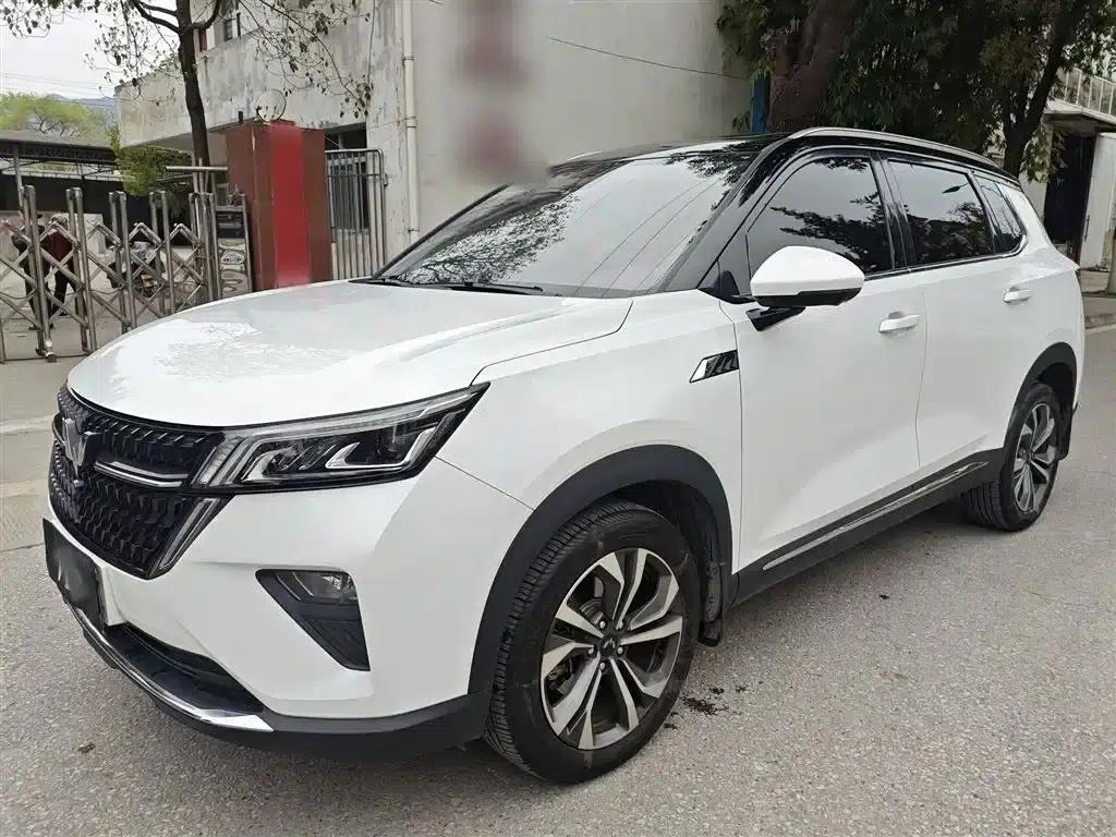 Wuling Xingchen 2021 1.5T CVT Star Edition — миниатюра 2