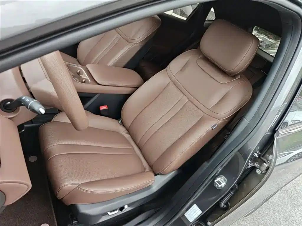 Wuling Xingguang S 2024 Model 130km Navigator Edition — миниатюра 15
