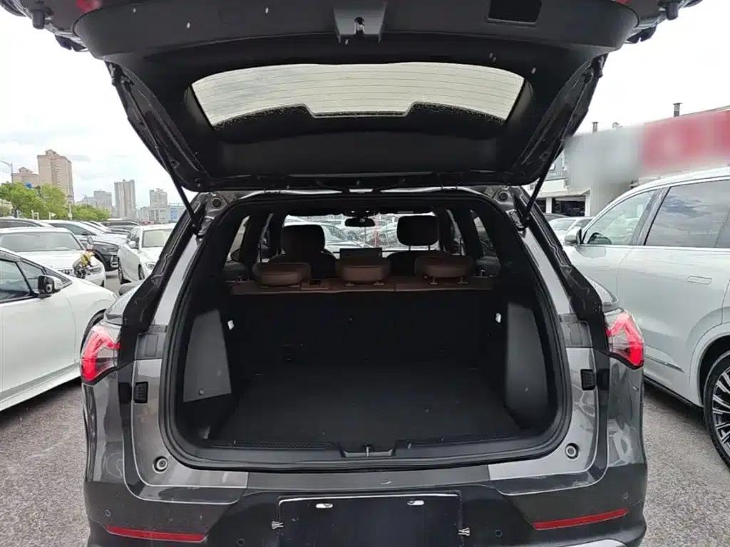 Wuling Xingguang S 2024 Model 130km Navigator Edition — миниатюра 19