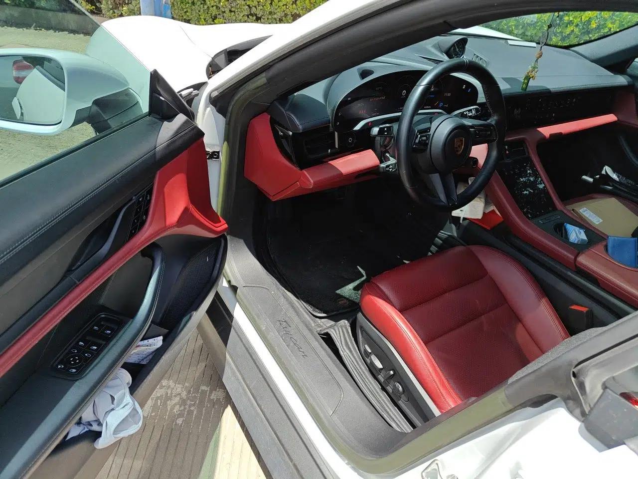 Porsche Taycan 2022-Year Updated Taycan — миниатюра 17
