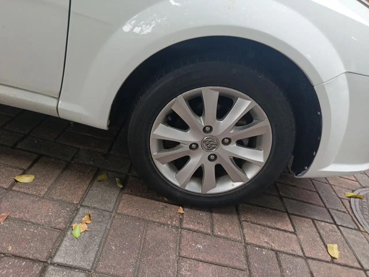 Buick Excelle 2011 1.6 LE-AT — миниатюра 8