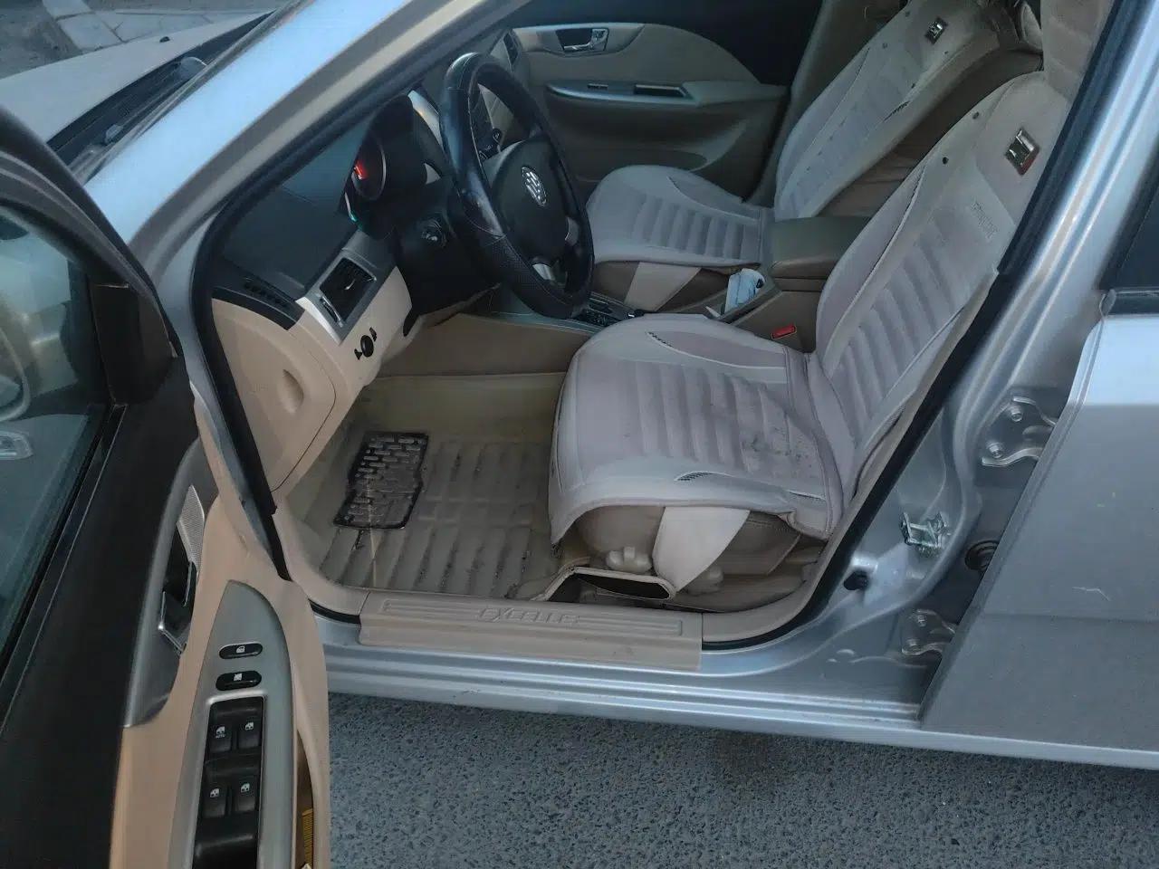Buick Excelle 2013 1.5L Automatic Classic Model — миниатюра 19