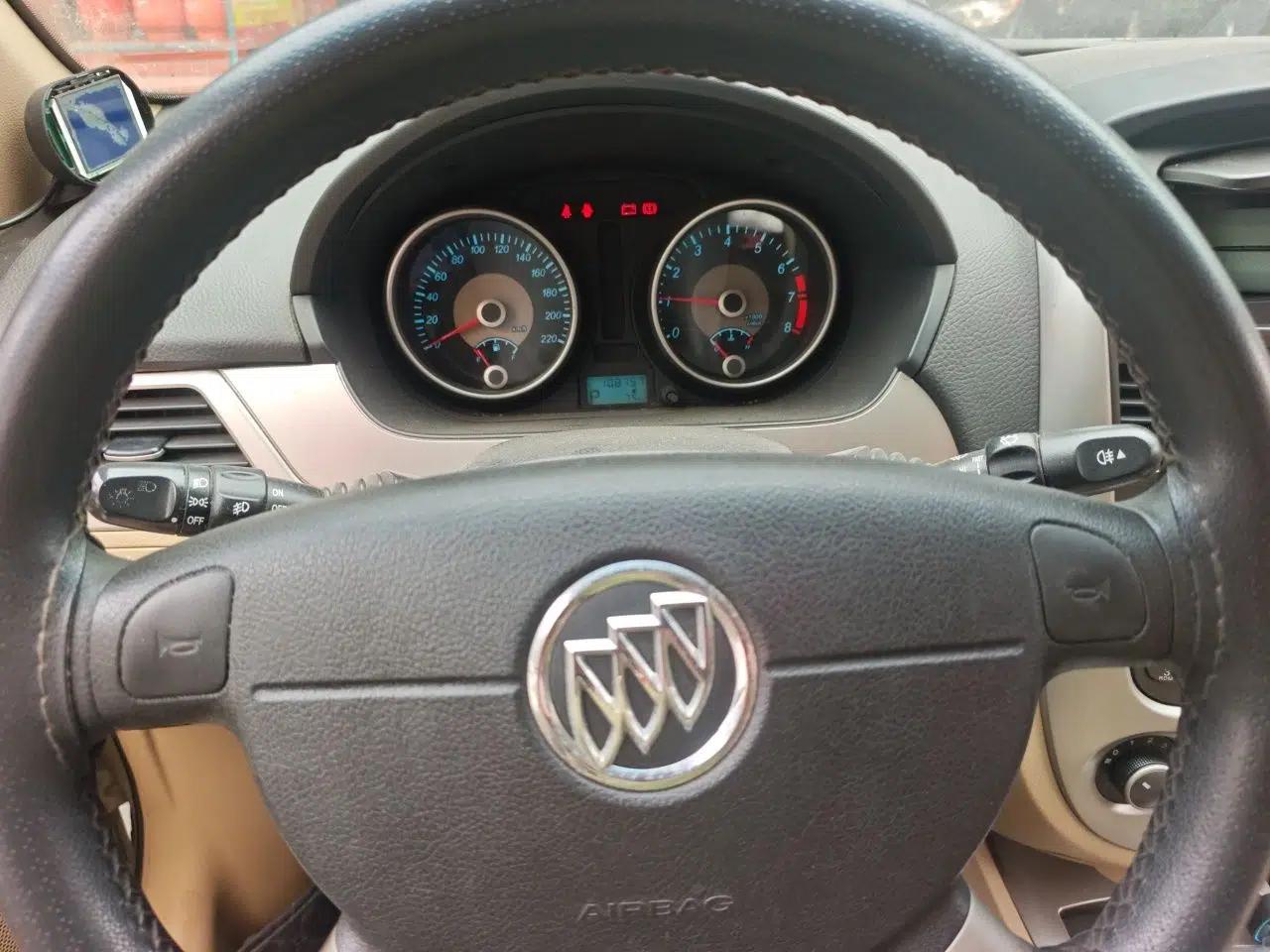 Buick Excelle 2013 1.5L Automatic Classic Model — миниатюра 12