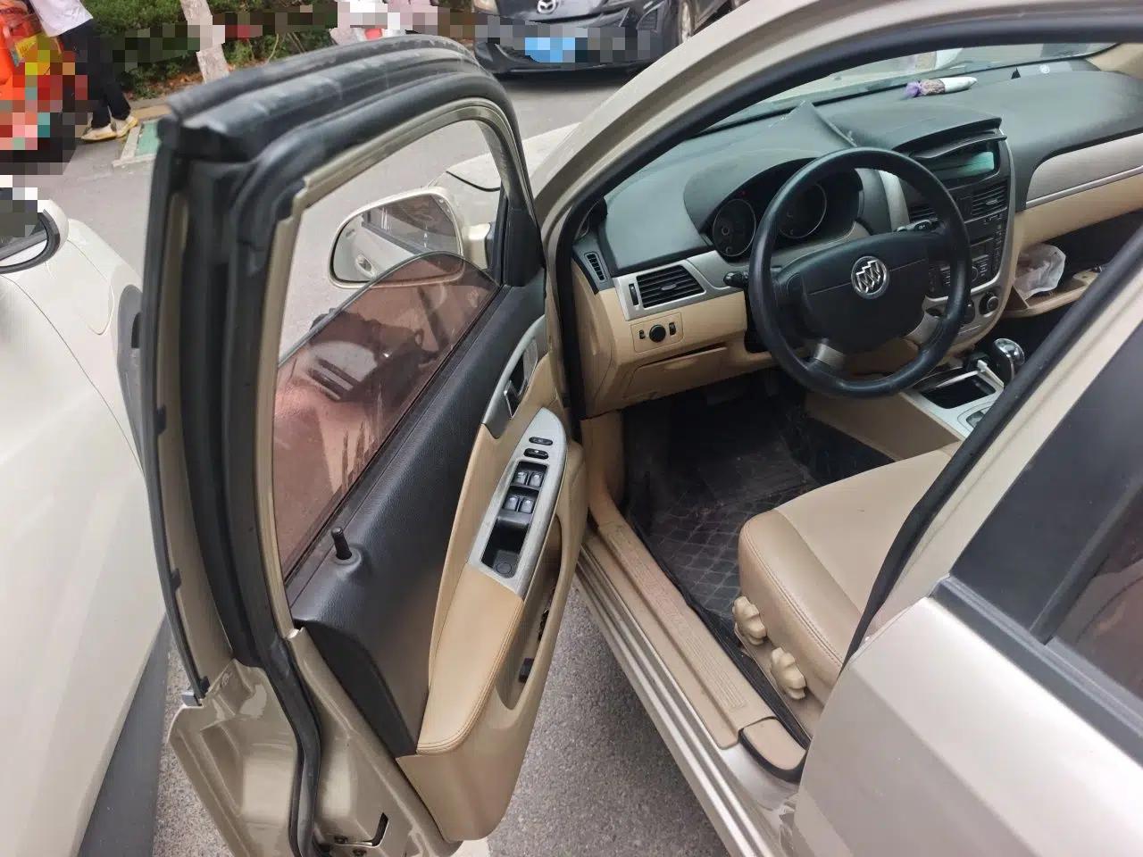 Buick Excelle 2013 1.5L Automatic Classic Model — миниатюра 17