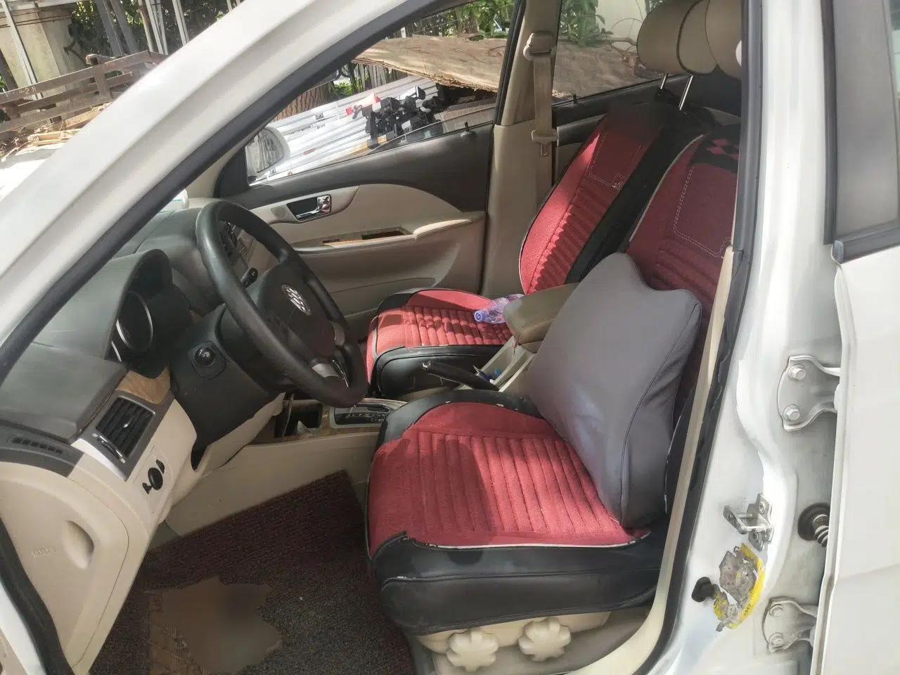 Buick Excelle 2015 1.5L Automatic Classic Model — миниатюра 16