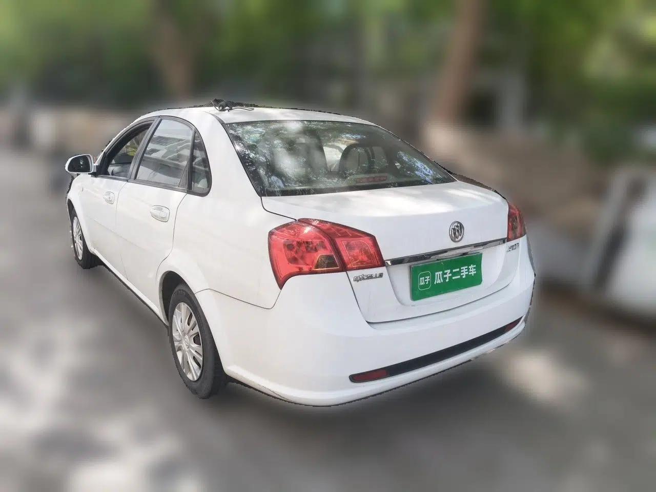 Buick Excelle 2015 1.5L Automatic Classic Model — миниатюра 4