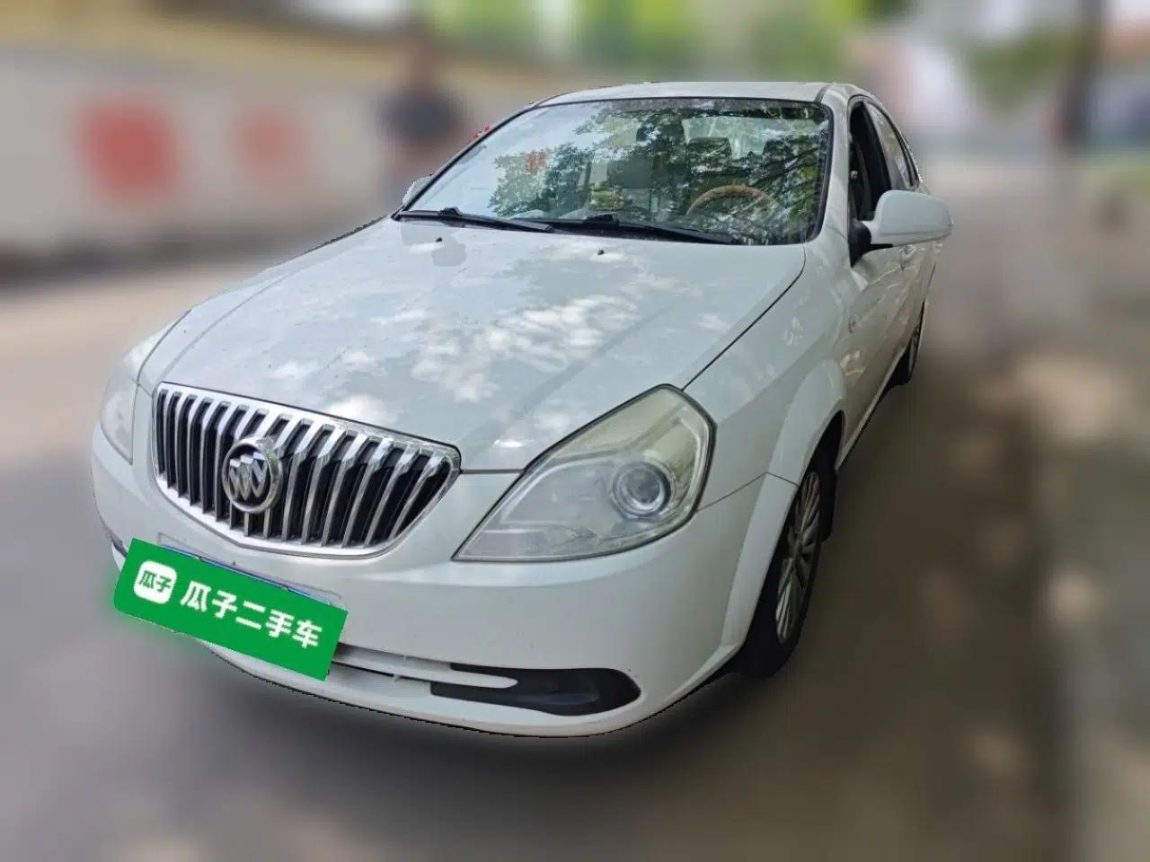 Buick Excelle 2015 1.5L Automatic Luxury Edition — миниатюра 1