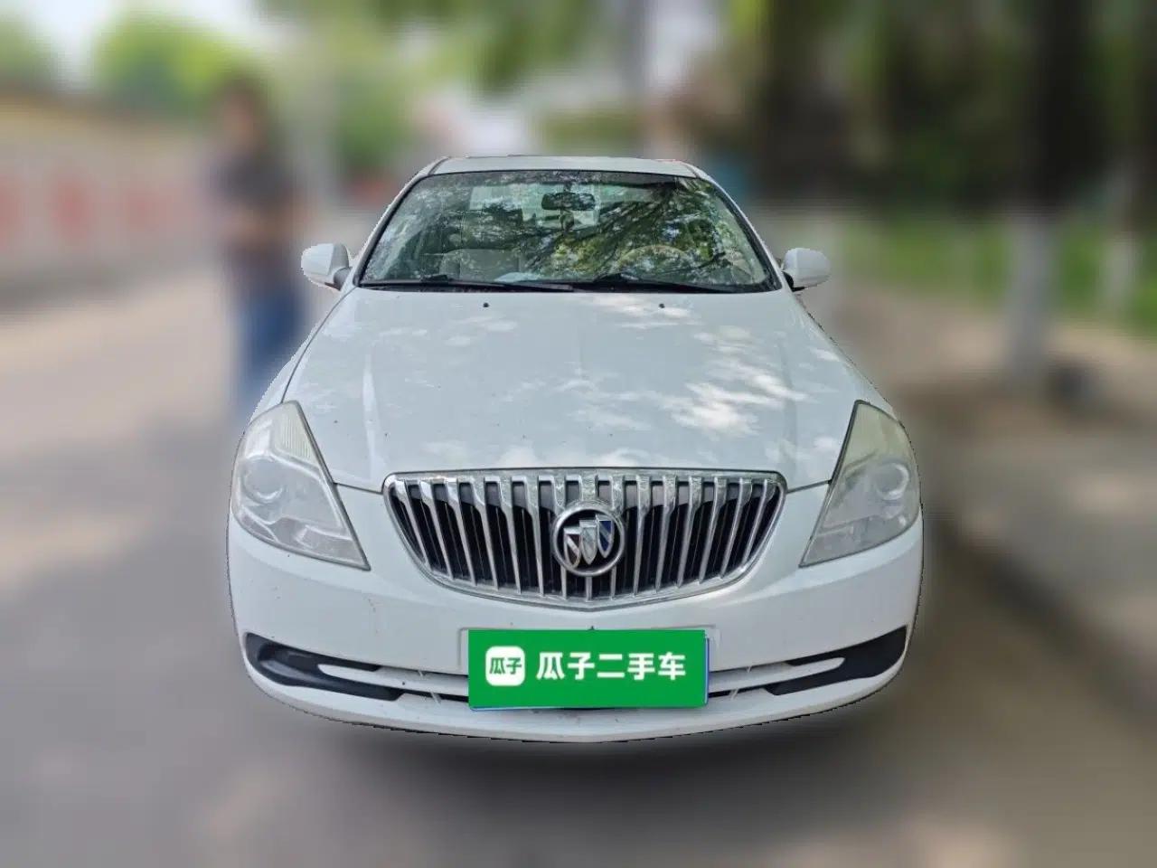 Buick Excelle 2015 1.5L Automatic Luxury Edition — миниатюра 2