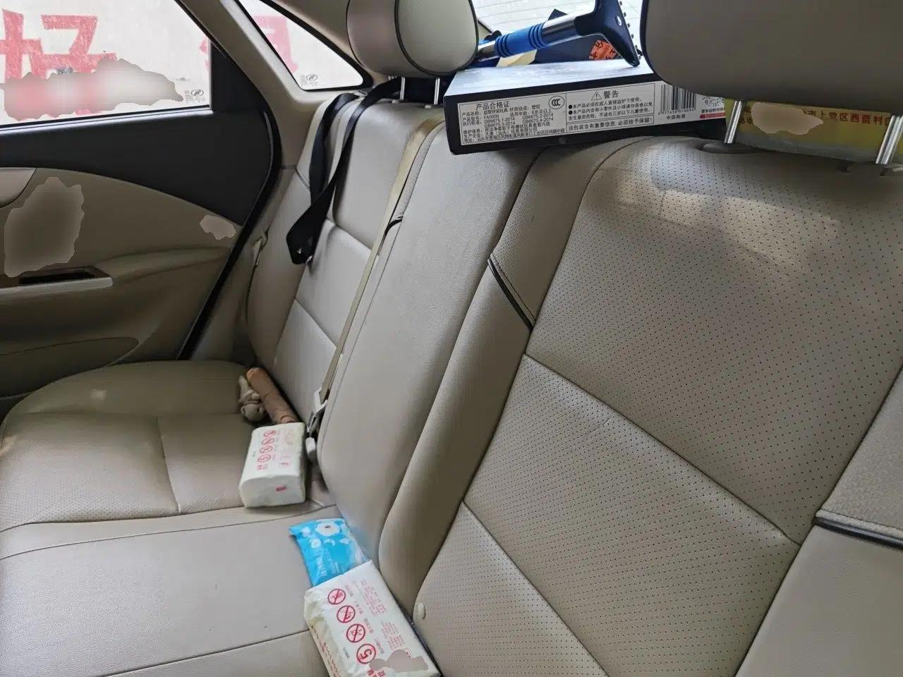 Buick Excelle 2015 1.5L Automatic Luxury Edition — миниатюра 18