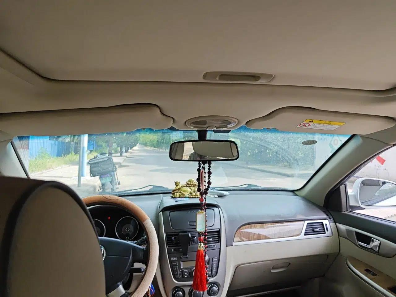 Buick Excelle 2015 1.5L Automatic Luxury Edition — миниатюра 19