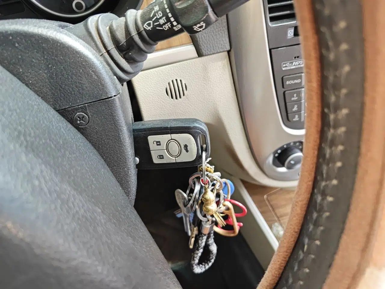 Buick Excelle 2015 1.5L Automatic Luxury Edition — миниатюра 9
