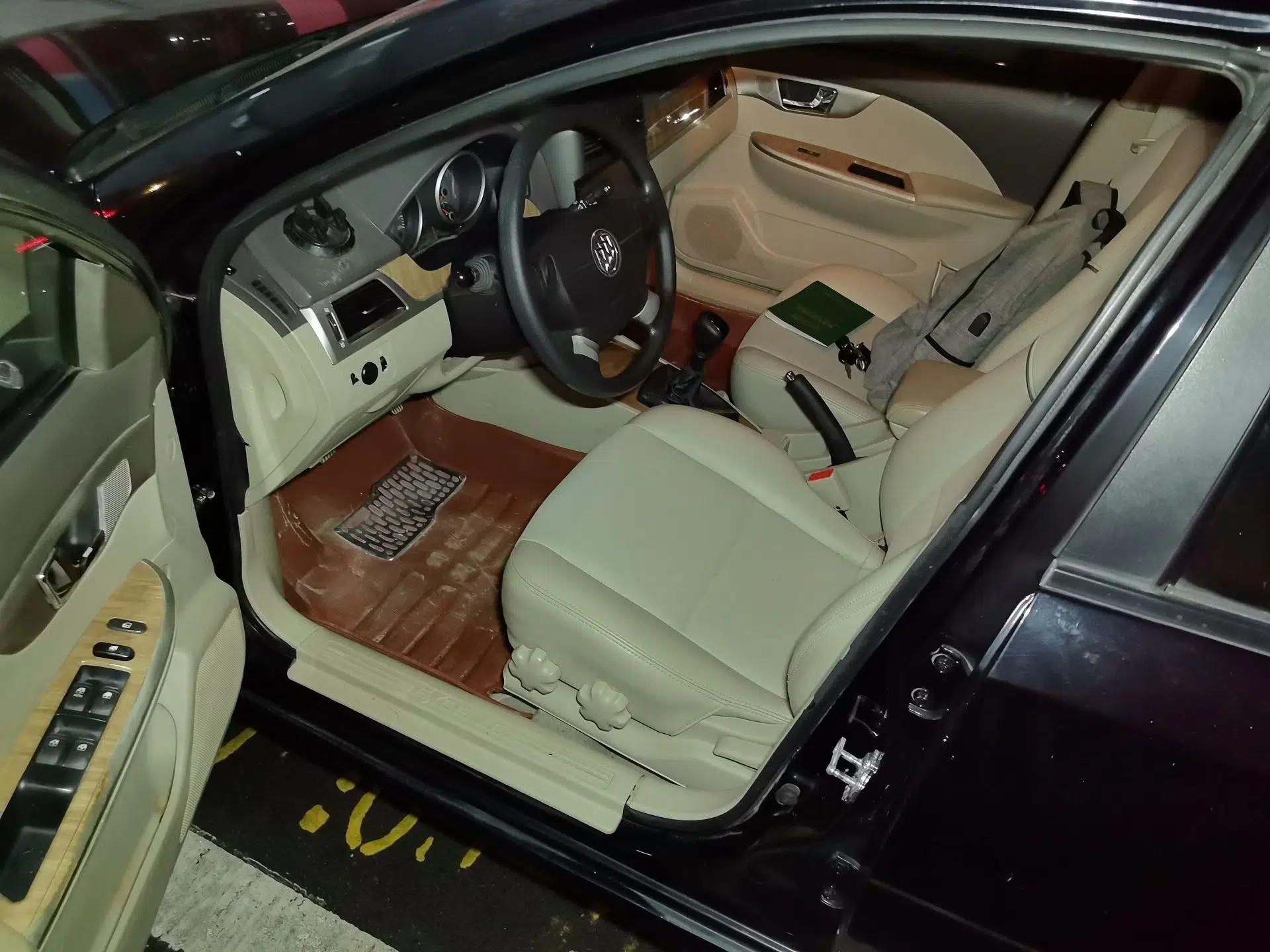 Buick Excelle 2015 1.5L Manual Classic Trim — миниатюра 17
