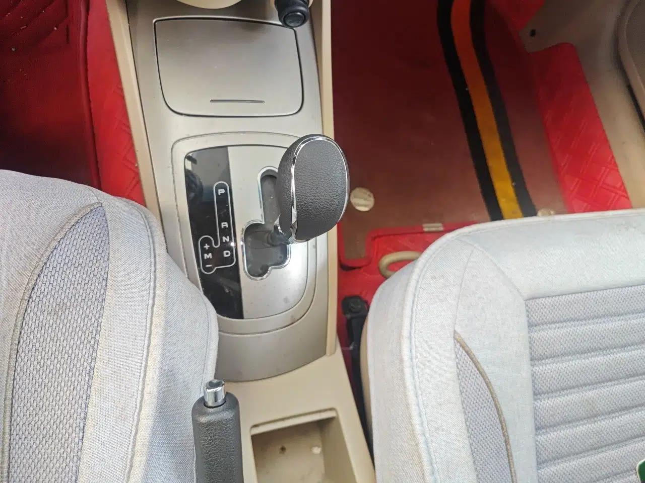Buick Excelle 2013 1.5L Automatic Classic Model — миниатюра 15