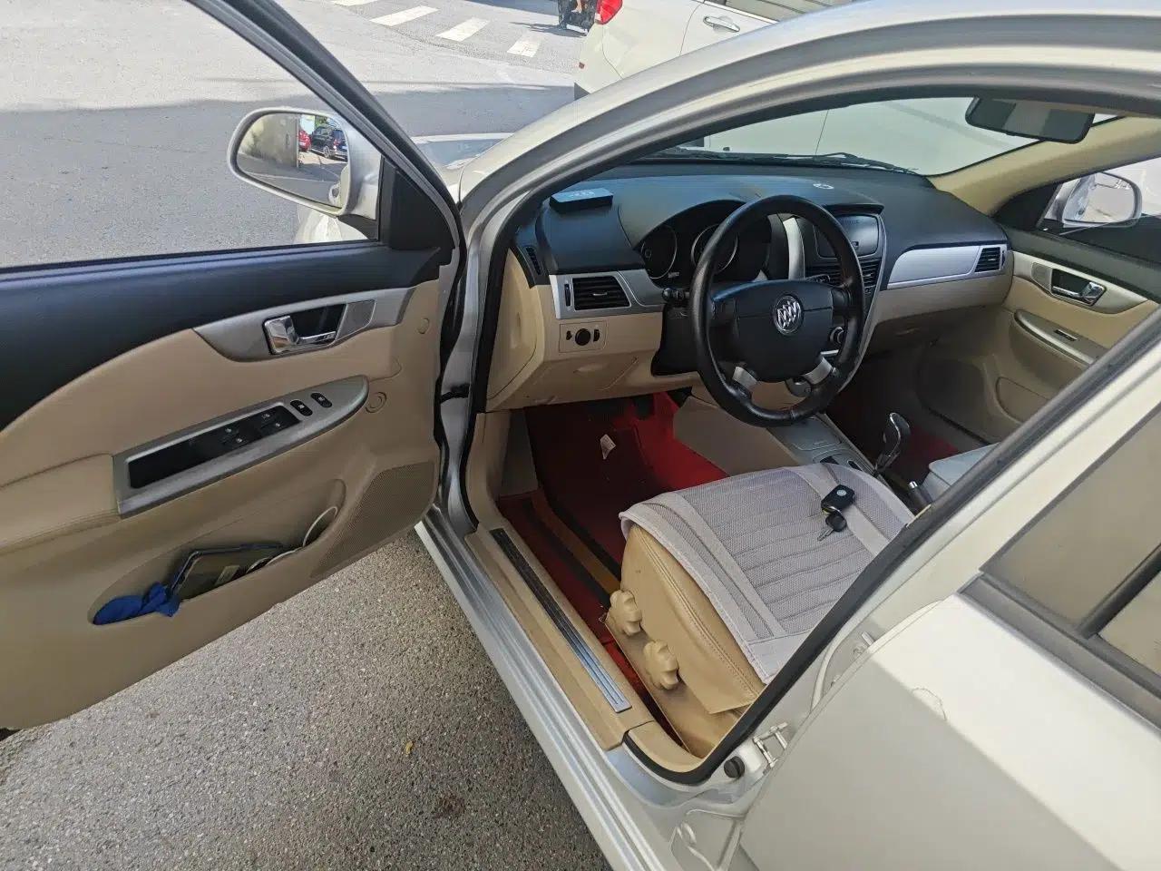 Buick Excelle 2013 1.5L Automatic Classic Model — миниатюра 17