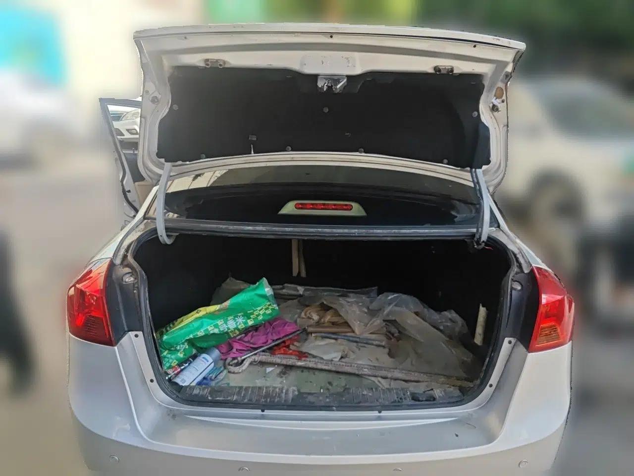 Buick Excelle 2013 1.5L Automatic Classic Model — миниатюра 20