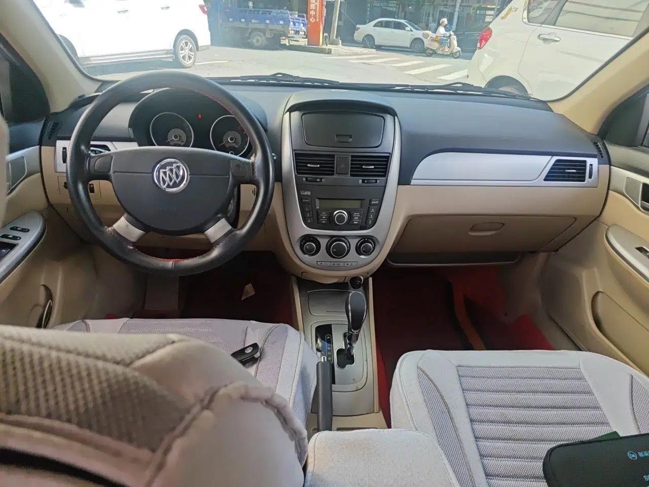 Buick Excelle 2013 1.5L Automatic Classic Model — миниатюра 10