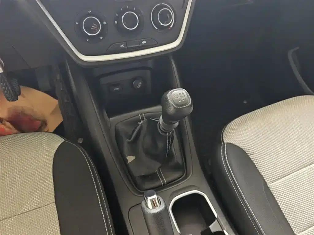 Wuling Hongguang S3 2019 1.5L Manual Standard Model (National VI Emission Standard) — миниатюра 14
