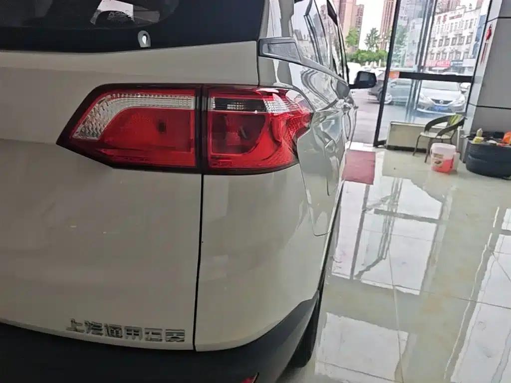 Wuling Hongguang S3 2019 1.5L Manual Standard Model (National VI Emission Standard) — миниатюра 8