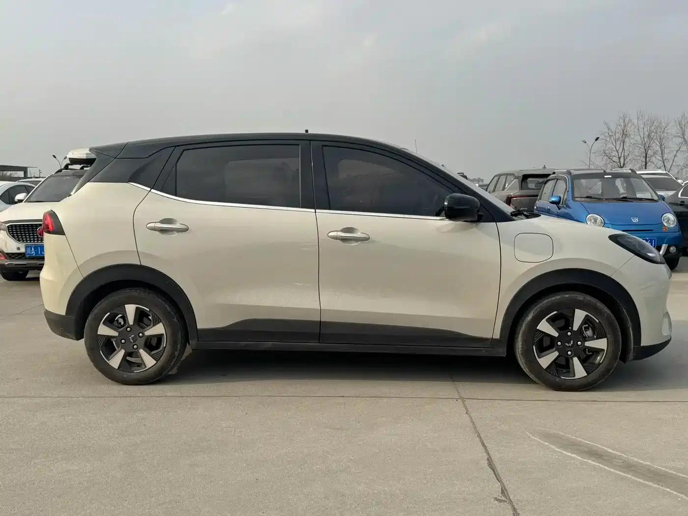 Wuling Bingo PLUS 2024 Model 330km Five-Seater — миниатюра 3