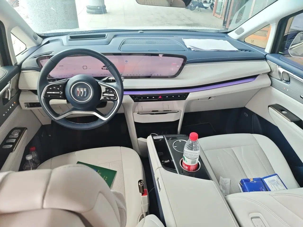 Buick GL8 New Energy 2024 Lu Zun Luxury Edition 7-Seater — миниатюра 10