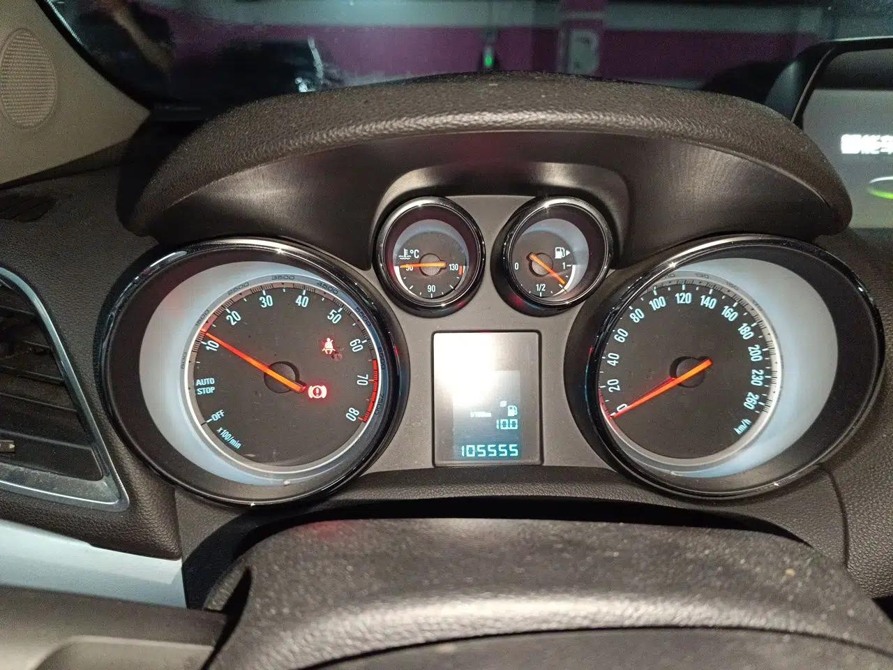 Buick Encore 2015 1.4T Automatic Two-Wheel Drive Urban Elite Version — миниатюра 12