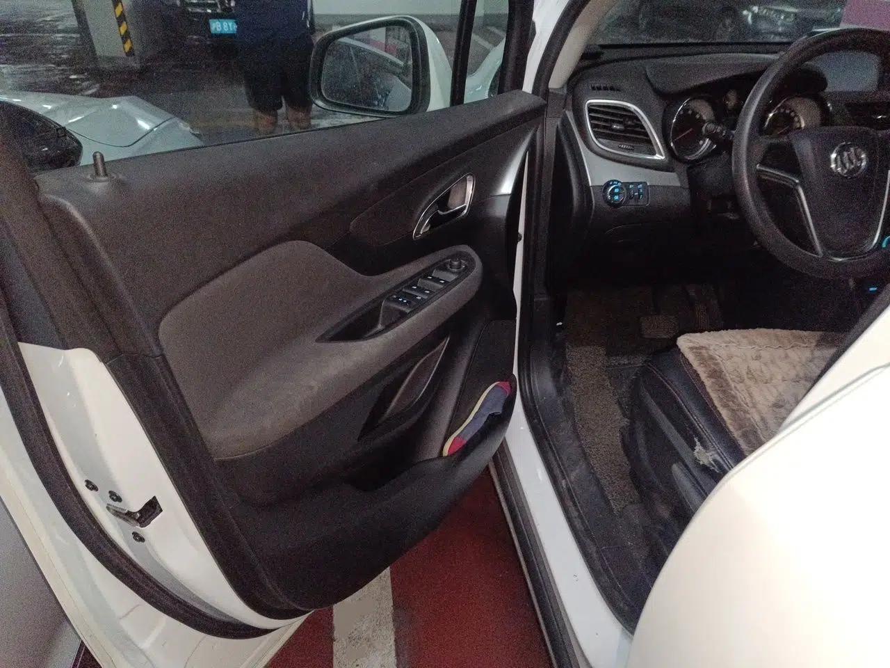 Buick Encore 2015 1.4T Automatic Two-Wheel Drive Urban Elite Version — миниатюра 17