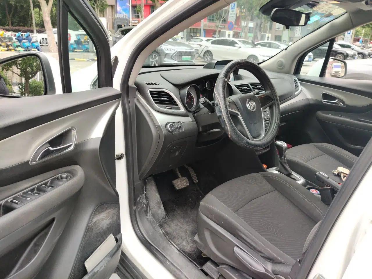 Buick Encore 2013 1.4T Automatic Two-Wheel Drive Elite Model — миниатюра 17