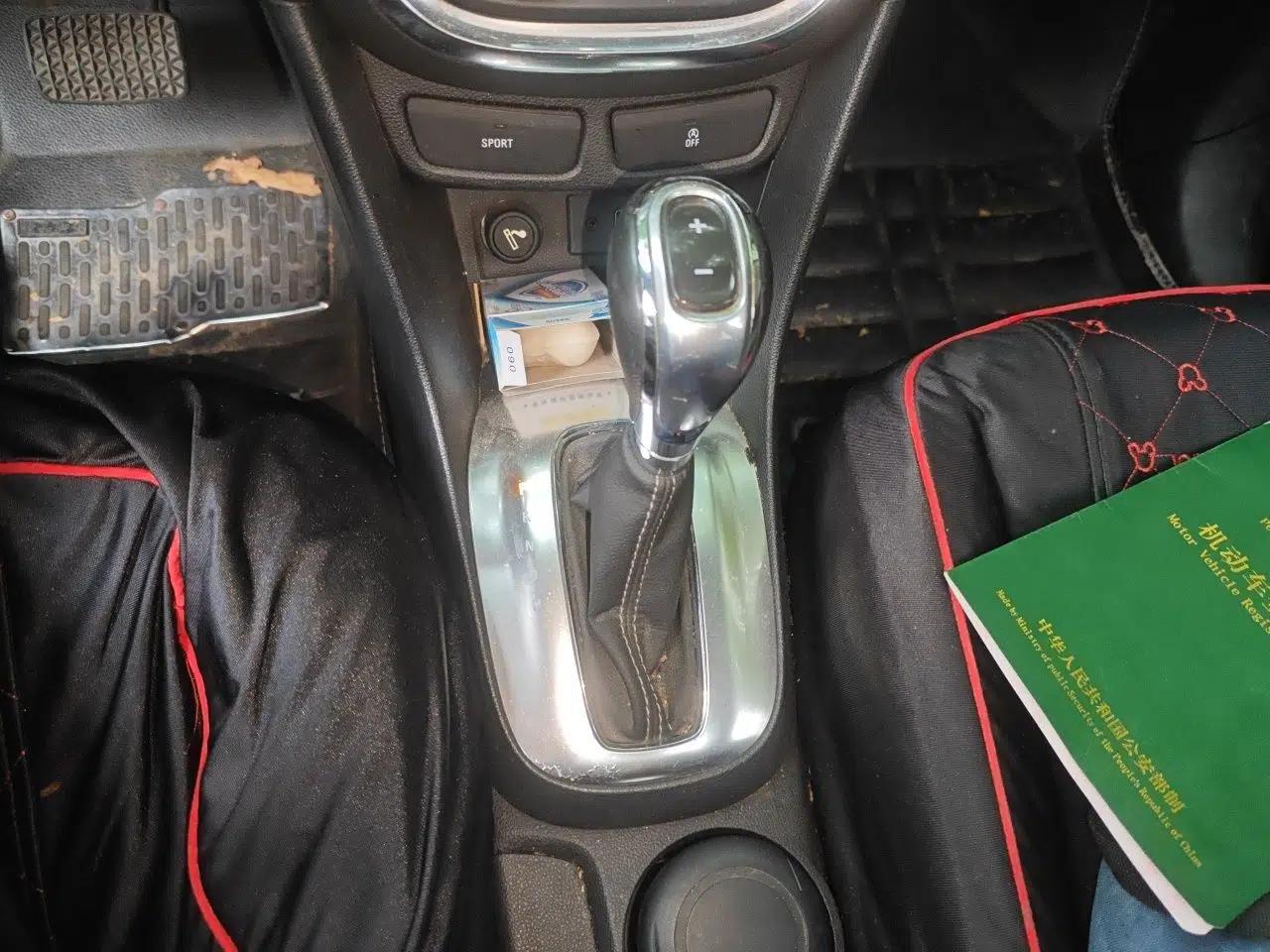 Buick Encore 2015 1.4T Automatic Two-Wheel Drive Urban Elite Version — миниатюра 15