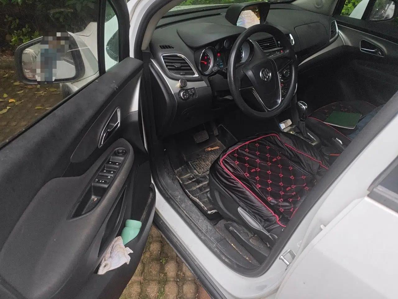 Buick Encore 2015 1.4T Automatic Two-Wheel Drive Urban Elite Version — миниатюра 17