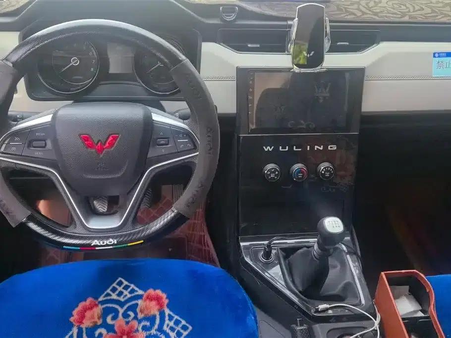 Wuling Journey 2021 1.5T Manual Deluxe Edition — миниатюра 12