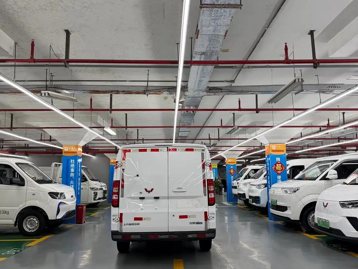 Wuling Yangguang 2024 Model 300km Comfort Edition with Closed Windows 60kW — миниатюра 4
