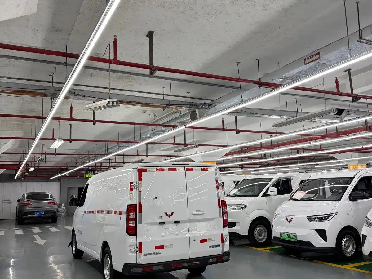 Wuling Yangguang 2024 Model 300km Comfort Edition with Closed Windows 60kW — миниатюра 5