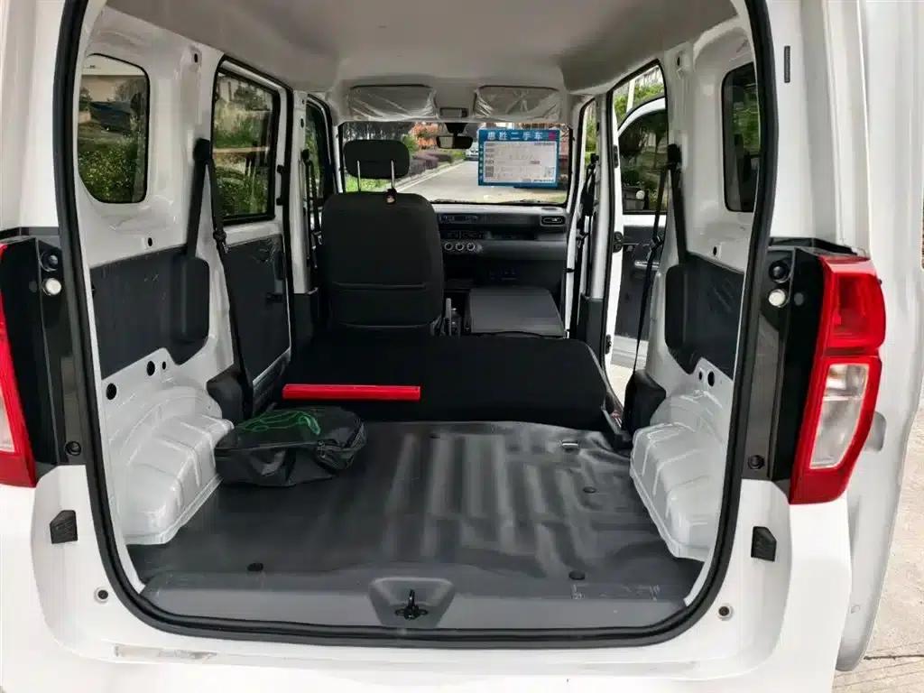 Wuling Sunshine New Energy 2025 Model 201km Standard Edition — миниатюра 9