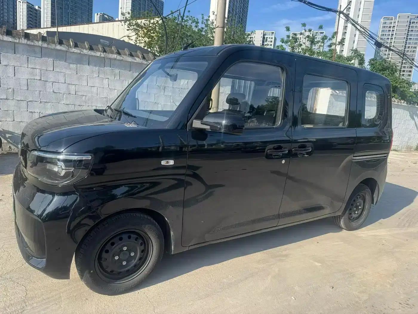 Wuling Sunshine New Energy 2025 Model 201km Standard Edition — миниатюра 2