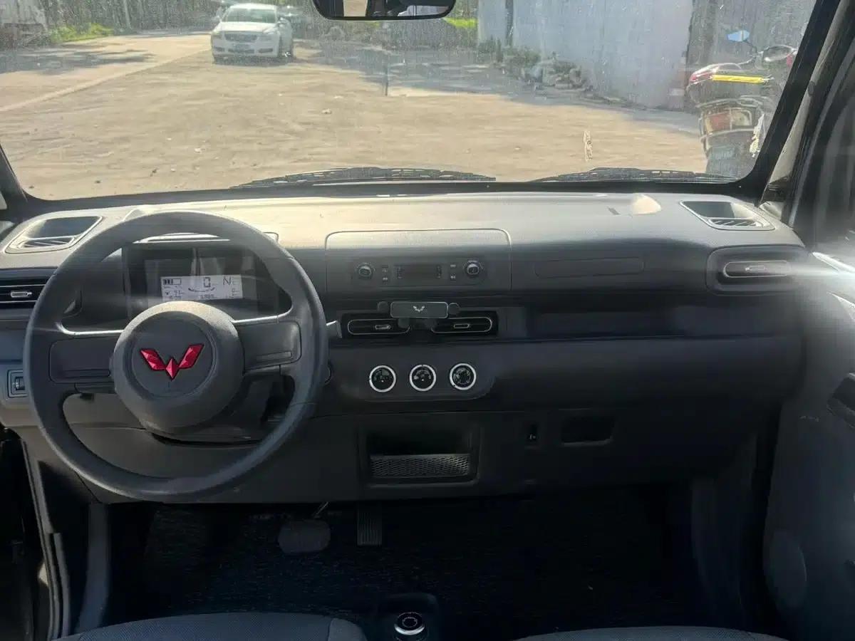 Wuling Sunshine New Energy 2025 Model 201km Standard Edition — миниатюра 4