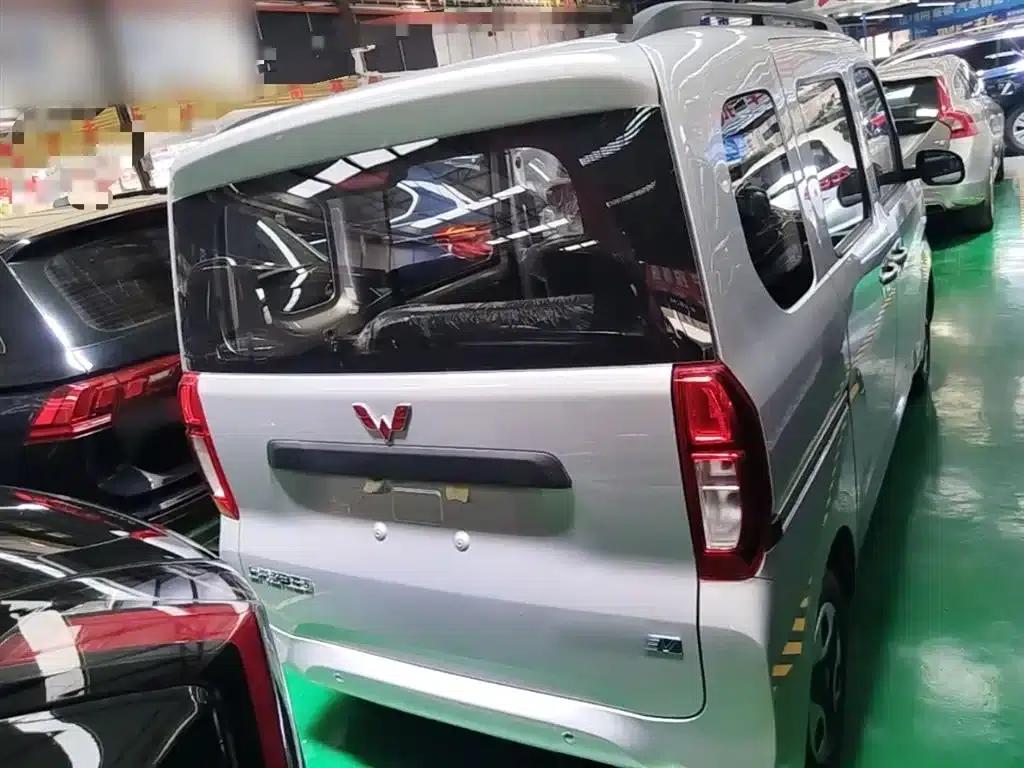 Wuling Sunshine New Energy 2025 Model 305km/h Progressive Edition — миниатюра 7