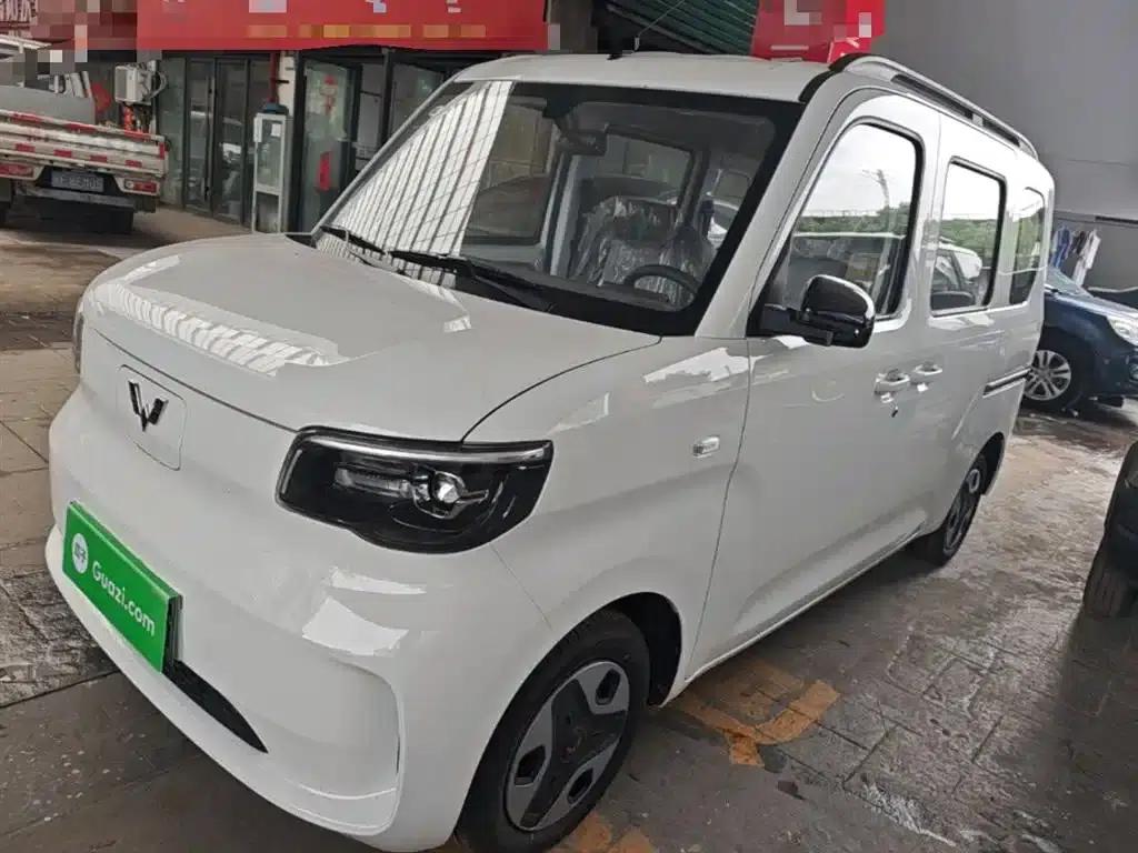 Wuling Sunshine New Energy 2025 Model 305km/h Progressive Edition — миниатюра 2