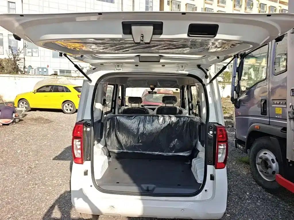 Wuling Sunshine New Energy 2025 Model 305km/h Progressive Edition — миниатюра 19