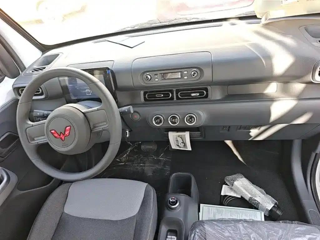 Wuling Sunshine New Energy 2025 Model 305km/h Progressive Edition — миниатюра 10