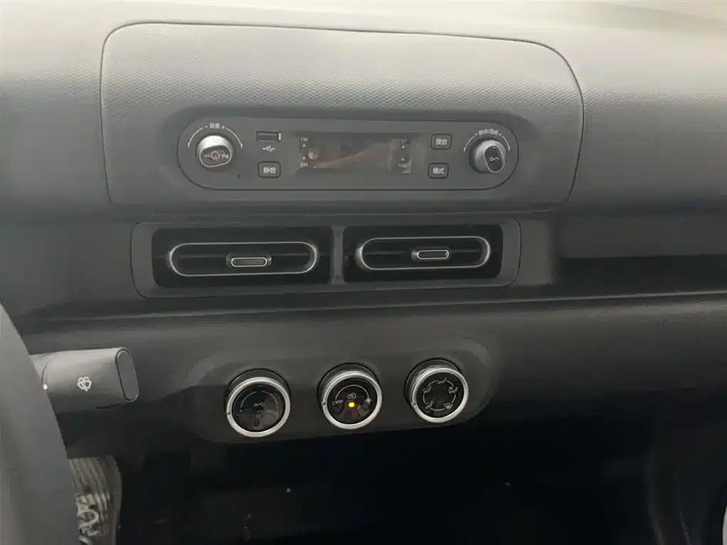Wuling Sunshine New Energy 2025 Model 305km/h Progressive Edition — миниатюра 17