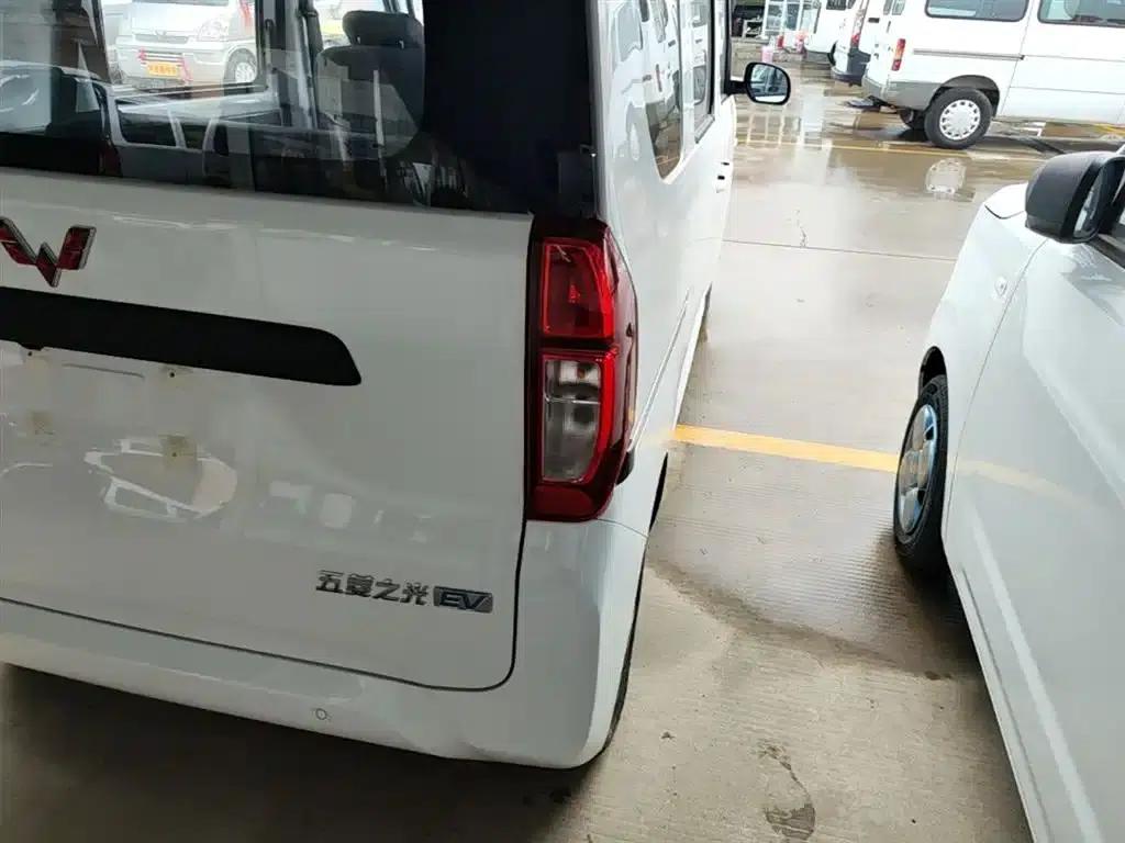 Wuling Sunshine New Energy 2025 Model 305km/h Progressive Edition — миниатюра 8