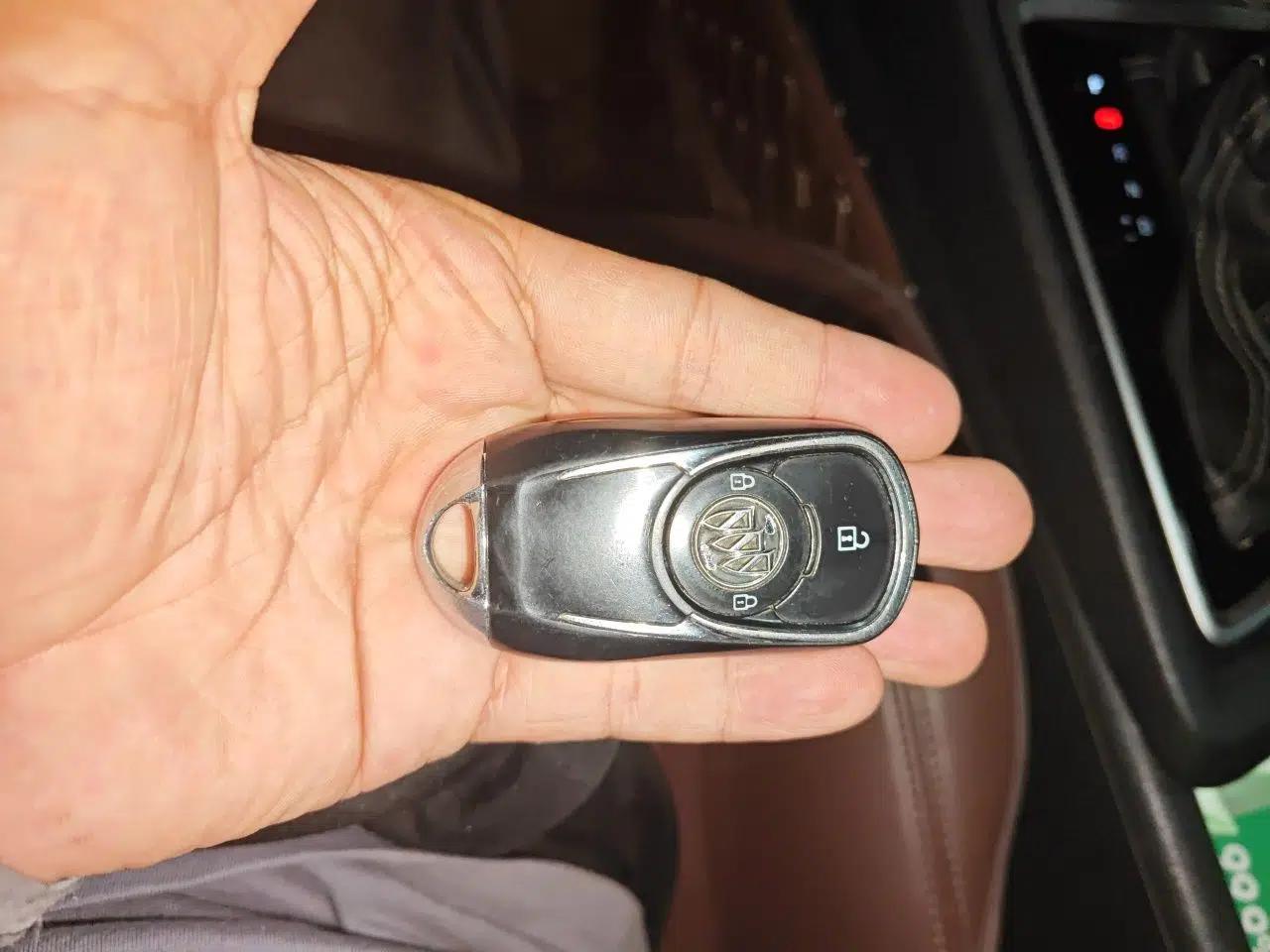 Buick GL6 2018 18T 6-Seater Prestige Model — миниатюра 9