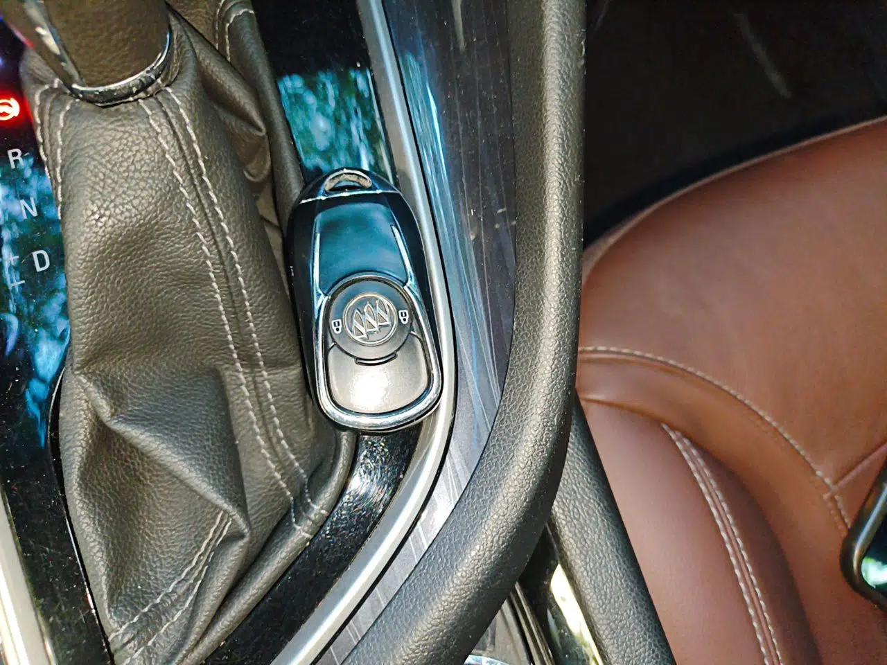 Buick GL6 2018 18T 6-Seater Prestige Model — миниатюра 9