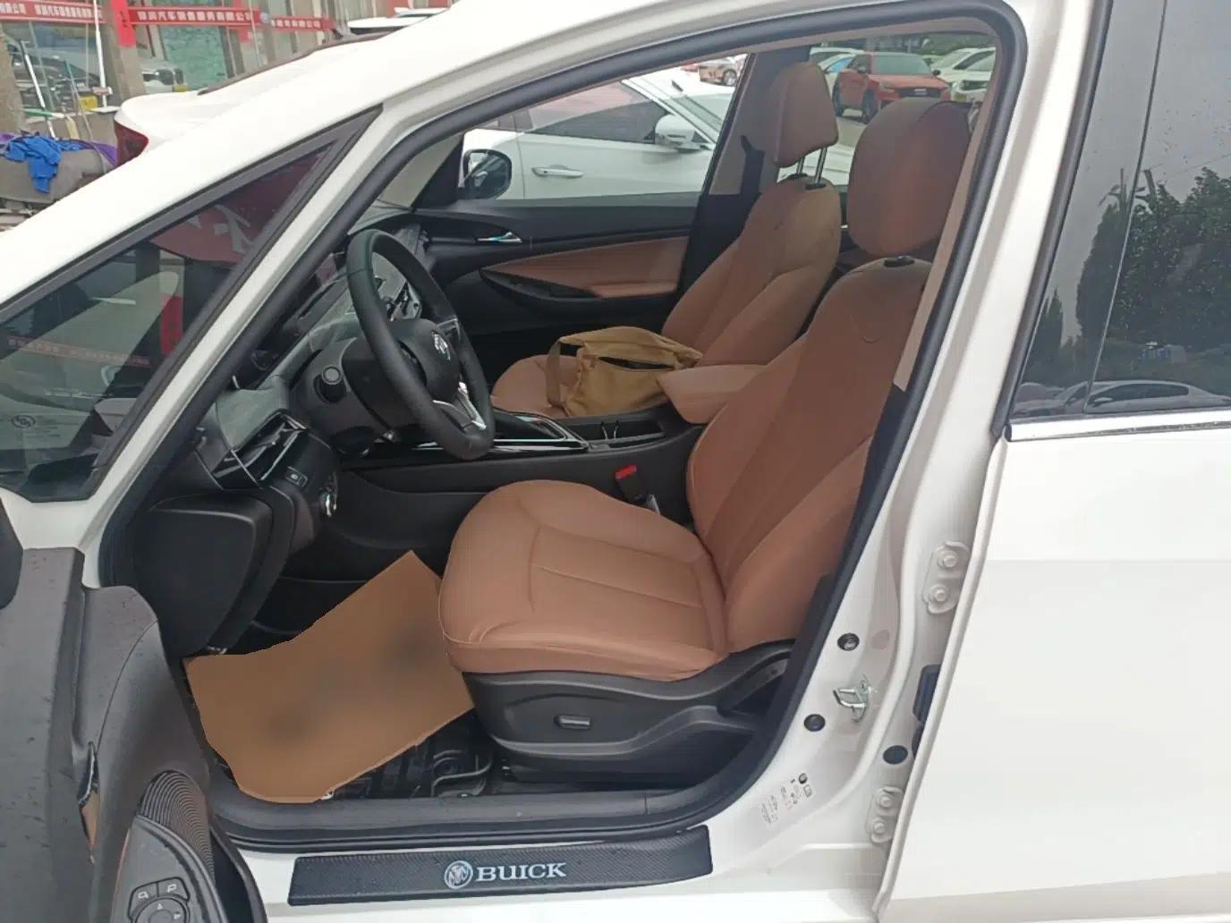 Buick GL6 2021 323T Mild Hybrid Connect Luxury Model — миниатюра 18