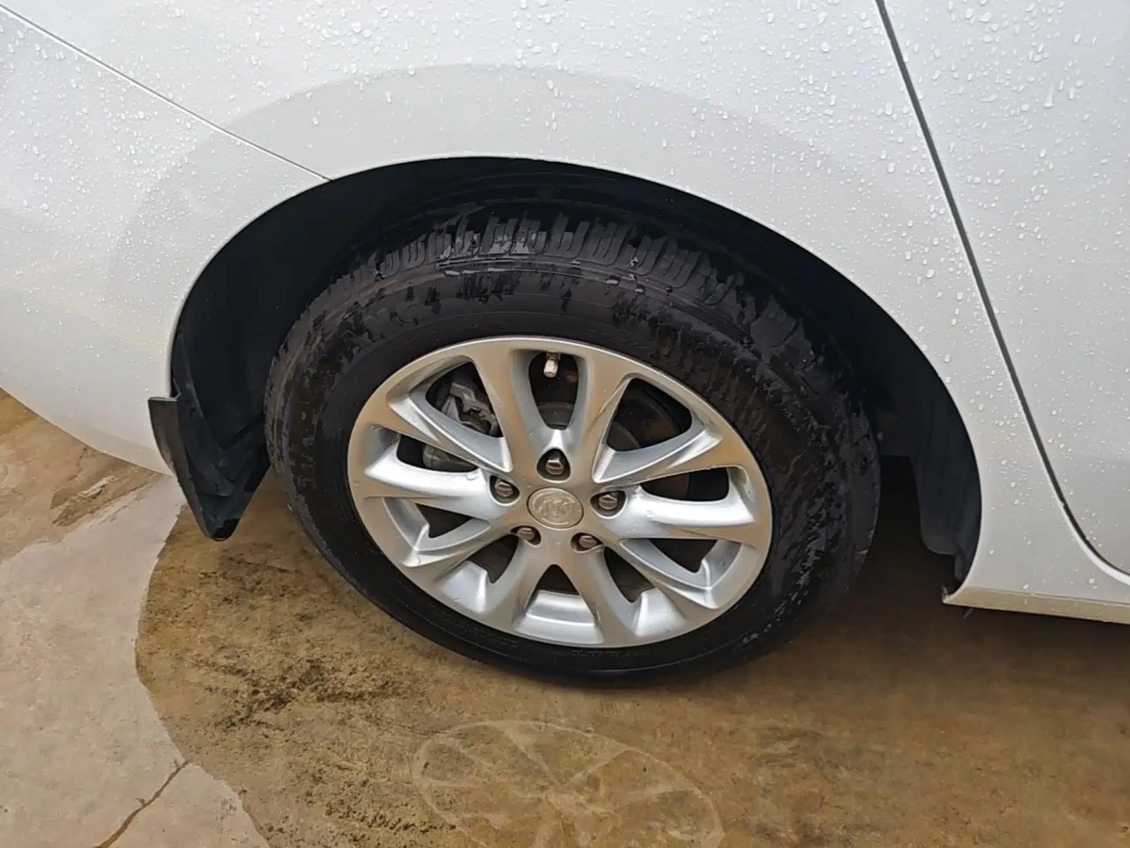 Buick GL6 2018 18T 6-Seater Elite Model — миниатюра 10