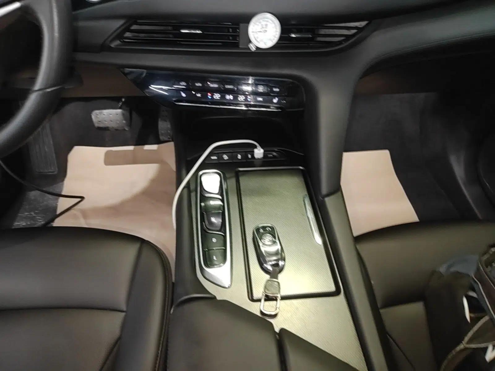 Buick Enclave 2020 28T Two-Wheel Drive Luxury Version — миниатюра 15