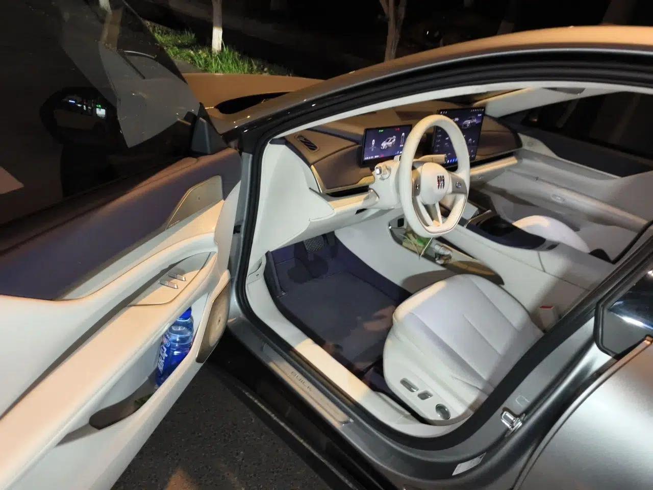 Buick L7 2025 Model Aivia — миниатюра 17