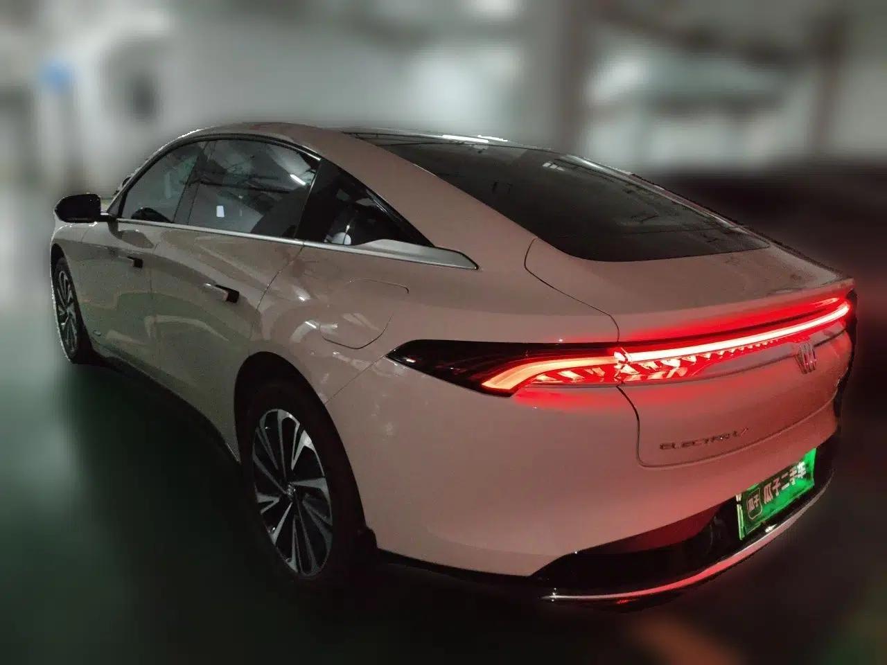 Buick L7 2025 Model Prestige Edition — миниатюра 4