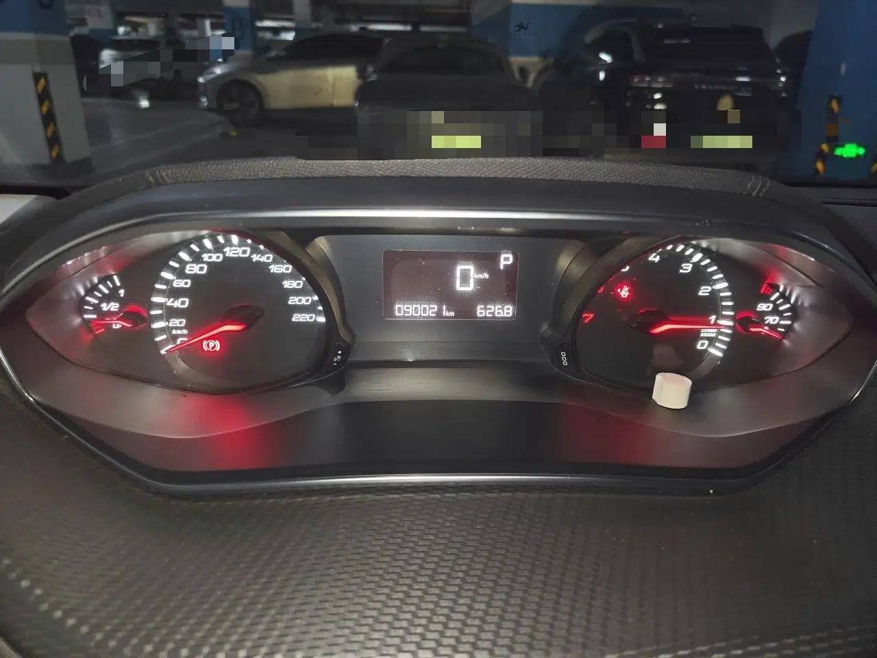 Peugeot 308 2016 230THP Automatic Luxury Edition — миниатюра 12